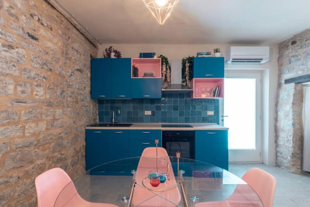 Cornelia Cavern Cosy Studio Apartment In Spello Exterior foto